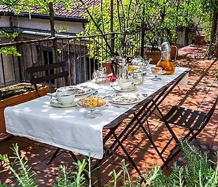 Via Stampatori Couette-café 4*