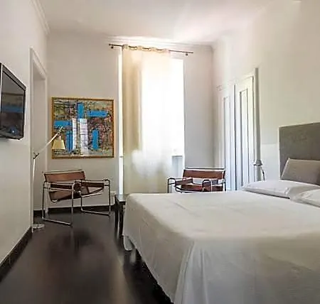 Via Stampatori Couette-café 4*