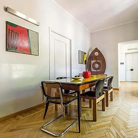 Couette-café Via Stampatori Turin
