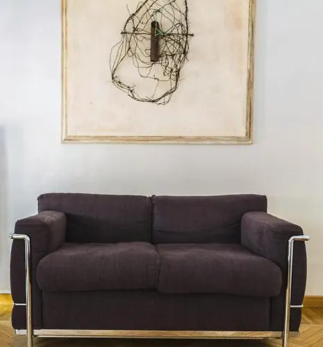 Frühstückspension Via Stampatori 4*