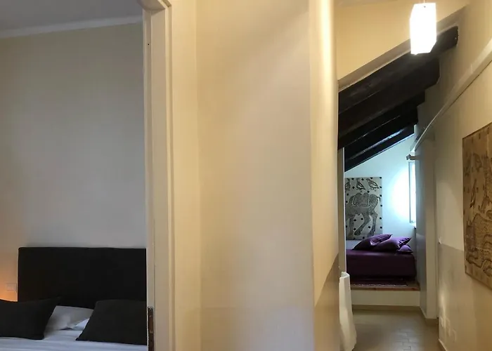 Via Stampatori 4* Turin