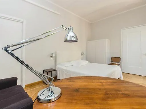 לינה וארוחת בוקר Via Stampatori טורינו