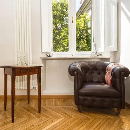 Via Stampatori Bed & Breakfast